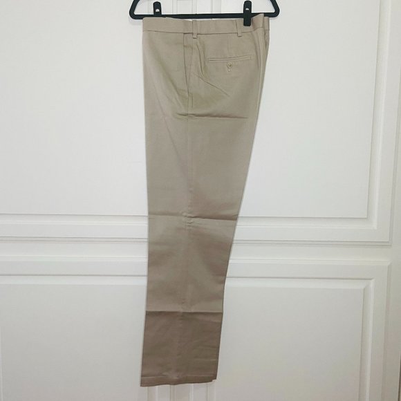 Haggar Mens Work To Weekend Straight Fit No Iron Comfort Waist Khaki 40W… - Picture 4 of 10